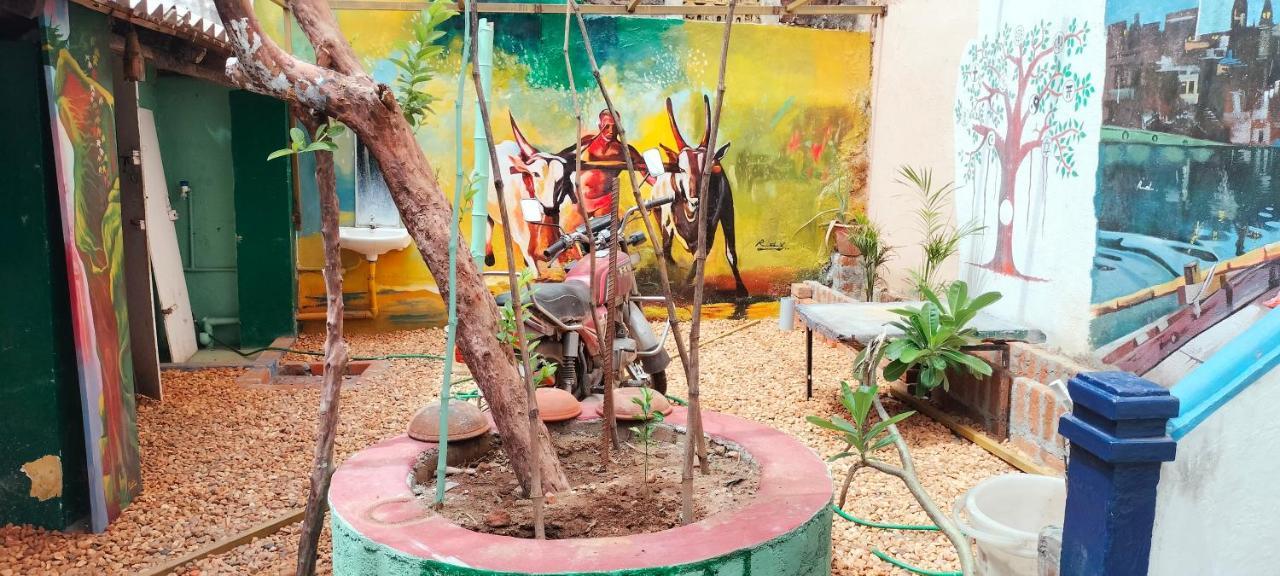 Hostel 111 By Gurukulam. Pondicherry Eksteriør bilde